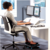 Plate-forme de travail Assis-debout Lotus™ - Blanc__00099_lotus_lifestyle_sitting.png