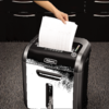 Déchiqueteuse Powershred® 79Ci - Technologie antibourrage__79Ci_PaperFeed.png
