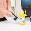 100 screen cleaning wipes