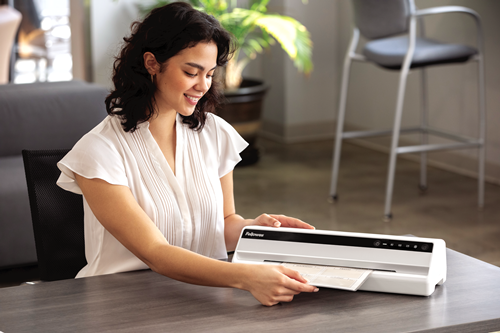 Saturn 3i A3 Laminator__5736401_Saturn_A3_LS_Model_Laminating_3_Mic.png