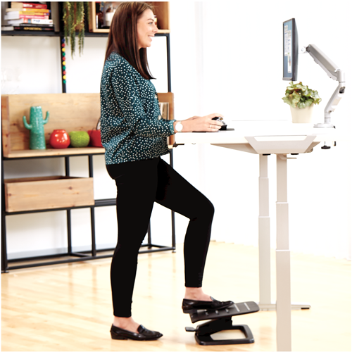 Hana™ Foot Support__8055201_HanaBlack_FootSupport_Standing_INSET.png