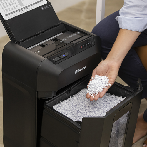 AutoMax™ 80M Mini-Cut Shredder__80M-90M-100MA-LS-CU-100522-4.png